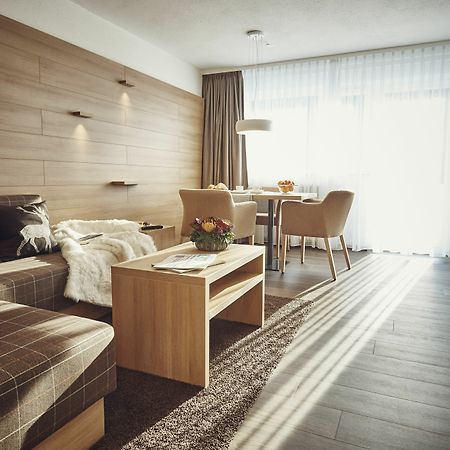 Private Holiday Homes By Solaria Νταβός Εξωτερικό φωτογραφία